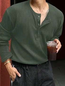 Camiseta básica de media cremallera de tela texturizada verde militar para vestimenta de negocios de hombre - Shein - FashionsVida