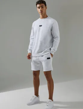 Herren Herren Active Sweatshirt & Short Trainingsanzug Light Grey Größe 2XL - boohooMAN - FashionsVida