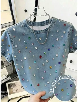 Camiseta de manga corta con cuello redondo, estampado de patrón de diamantes falsos y efecto denim retro, casual y sencilla para niñas preadolescent - Shein - FashionsVida