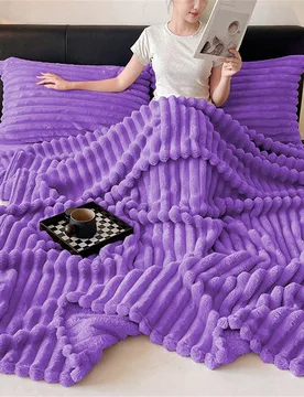 Pieza Manta de peluche suave y cálida de unicolor, manta de forro polar delicada de uso múltiple para viajes, cama, sofá, oficina, todo el año, re - Shein - FashionsVida