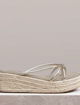 Sandalias planas para mujer de primavera y verano, nuevas, con tira fina dorada, clip en el pie, suela de cuerda de cáñamo, cómodas, transpirables - Shein - FashionsVida