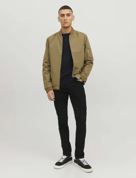 Maglia girocollo nera regular-fit a tinta unita in puro cotone - Jack & jones - FashionsVida