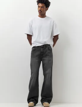 Pull&Bear Flared Jeans (Size: ) - Pull&bear - FashionsVida