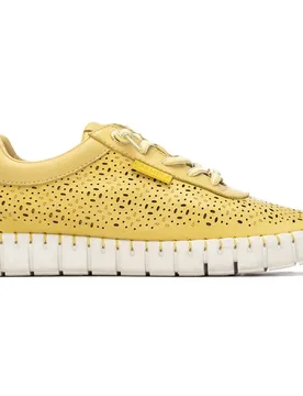 Carmela Sneaker 163099 Yellow EU 35 - Carmela - FashionsVida