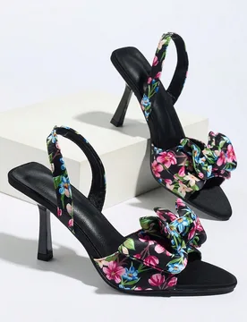 Sandalias de tacón alto con puntera puntiaguda, decoración de lazo y estampado floral, correa elástica, elegantes para fiestas, uso diario, reunion - Shein - FashionsVida