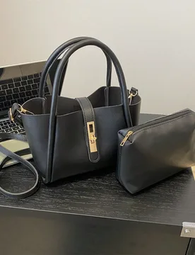 Bolso de mano con correa ajustable, hecho de material de PU, unicolor, diseño de apertura superior, patrón impreso aleatorio, borde engrasado, adecu - Shein - FashionsVida