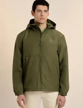Chubasquero de hombre cortavientos con capucha - Valecuatro - FashionsVida