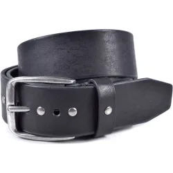 Cinturón de hombre de piel con apliques metálicos