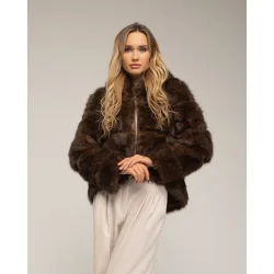 Chaqueta de mujer con capucha de pelo sintético
