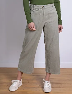 Cropped Pocket Trousers - Ecru - Nomads - FashionsVida