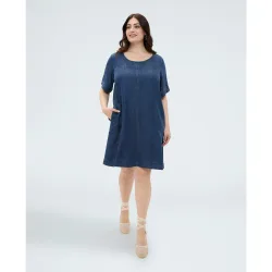 Vestido corto en denim tencel™ cuello redondo mangas cortas y bolsillos delanteros
