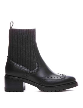 Stivaletti brogue con calzini