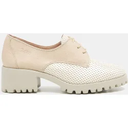 Blucher de tacón en napa beig