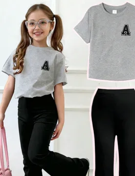 Conjunto de 2 piezas de camiseta de manga corta con estampado de letra A y pantalones acampanados para niña preadolescente, suave y lavable a máquin - Shein - FashionsVida