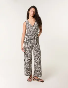 Sleeveless Belted Jumpsuit - S / MULTI - female - Blue Vanilla - FashionsVida