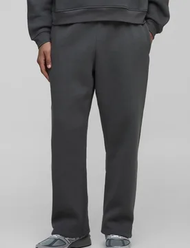 Men's Essential Straight Leg Jogger Charcoal Size Medium Charcoal M - boohooMAN - FashionsVida