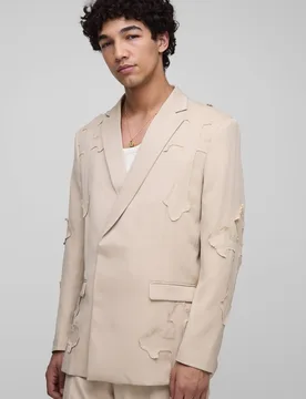 Herren Relaxed Fit Sakko mit Kreuz-Applikation Stone Größe Medium - boohooMAN - FashionsVida