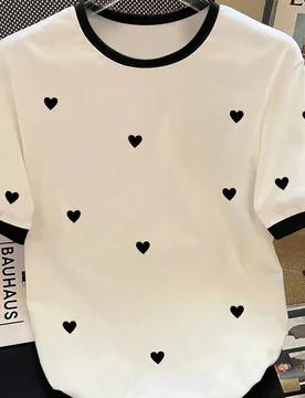 Blusa de manga corta con estampado de corazón negro para niñas preadolescentes, casual y cómoda para primavera/verano, moda, adecuada para activida - Shein - FashionsVida