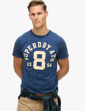 Superdry Herren Marineblau und Creme Vintage Athletic Kurzarm-T-Shirt mit Logo-Druck, Größe: S - 39.99 - FashionsVida
