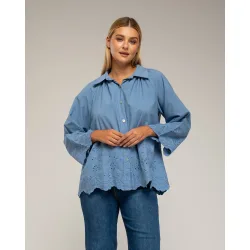 Blusa de mujer ovesize con bordados
