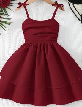 Vestido de niña con falda plisada de doble capa, con lazo y tirantes ajustables, color azul claro - Shein - FashionsVida