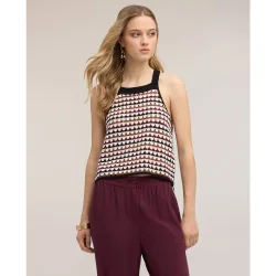 Top de mujer crop de ganchillo modelo crop con ajuste boxy