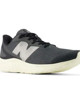 Scarpe Da Running Fresh Foam Arishi V Blacktop EU 49 - New Balance - FashionsVida