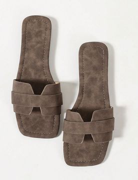 Nuevas sandalias de deslizamiento de moda casual de primavera/verano, cómodas sandalias planas de punta redonda para la playa, versátiles sandalias