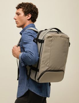 Safar travel rucksack with 17.3-inch laptop pocket