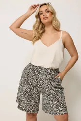 Women's Leopard Textured Shorts in Brown Size: 34-36 - Brown - Size: 34-36
