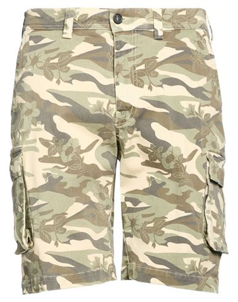 Pantalones cortos y bermudas Hombre Verde militar 48 Hombre
