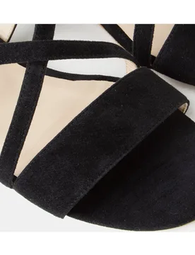 Sandalia plana de mujer confeccionada en ante - Farrutx - FashionsVida