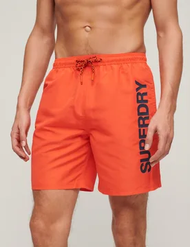 Superdry Herren 17-Zoll-Badeshorts aus Recyceltem Material mit Sportgrafik Rot - Größe: S - 54.99 - FashionsVida
