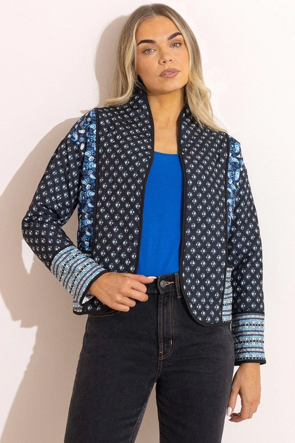 Printed Quilted Jacket - Black - Size: 20 - Klass. - FashionsVida