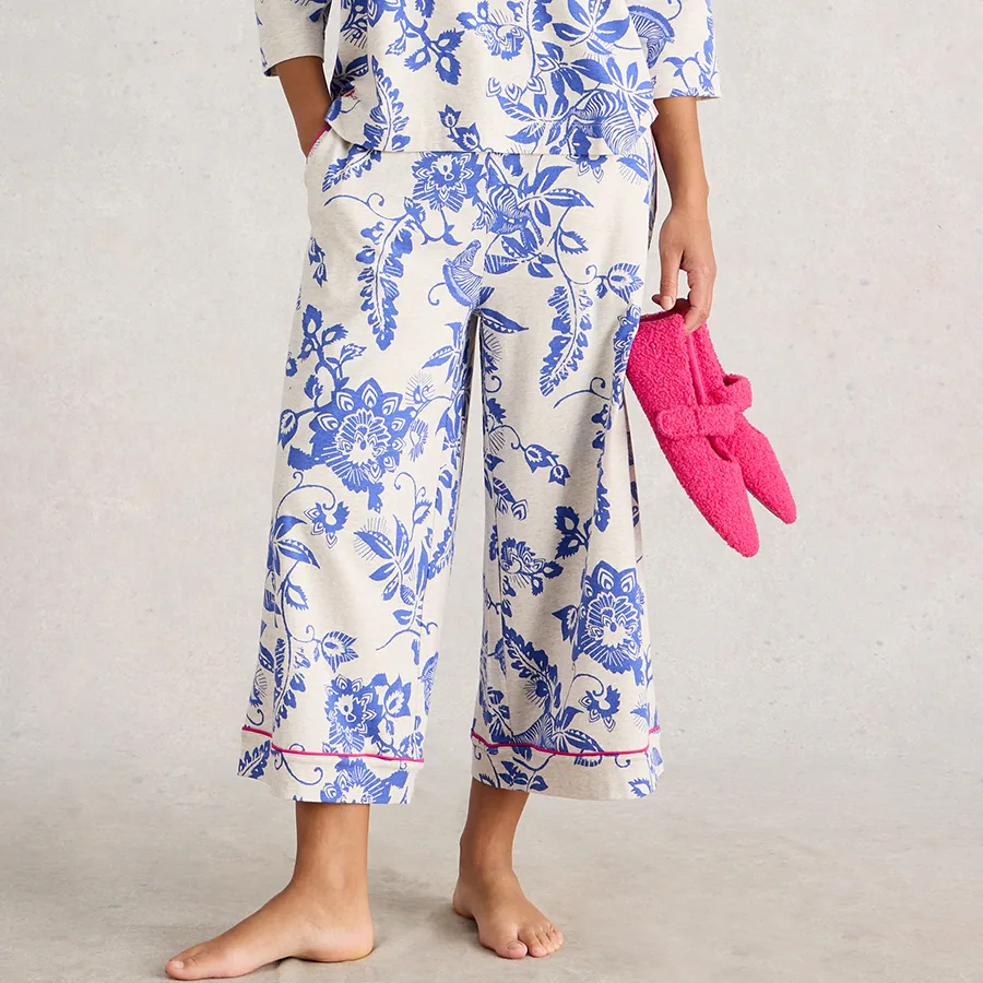 Trina Organic Cropped Jersey Pyjama Bottoms - White stuff - FashionsVida