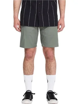 Bermuda de hombre lisa tipo chino - Volcom - FashionsVida