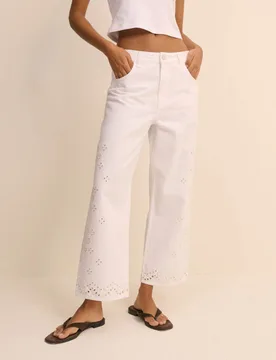 Boyfriend Mid Rise Embroidered Jeans White female - Nobody's Child - FashionsVida