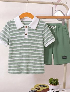 Conjunto de top de manga corta y pantalones cortos para niños preadolescentes, color beige y azul marino, estilo casual minimalista con bloques de co