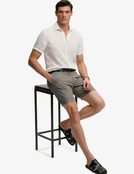 Superdry Herren Premium Regular Chino-shorts Dark Grey - Größe: 30 - 64.99 - FashionsVida