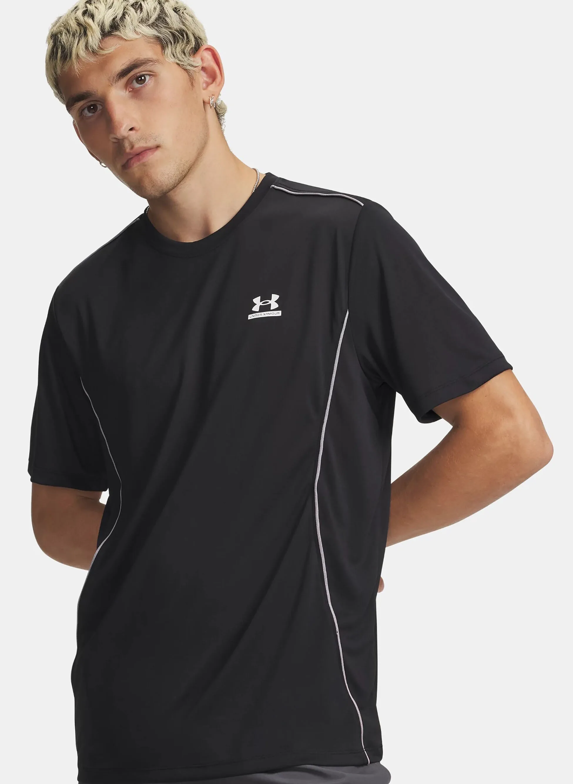 UNDER ARMOUR MAGLIA TECH™ SPORT - Under armour - FashionsVida