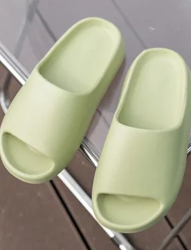 Sandalias minimalistas de suela gruesa para hombres, extra anchas y antideslizantes - Shein - FashionsVida
