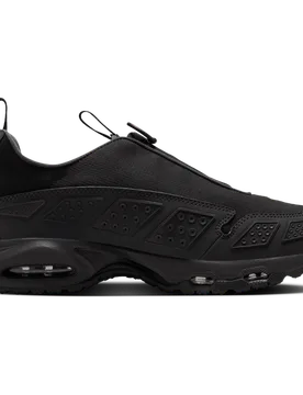 Air Max Women's Sneakers - Black - Size 3 - Mesh/Synthetic - Black - Size: 3 - Nike - FashionsVida