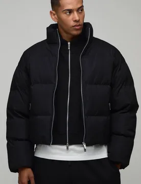 Herren Herren Kastenförmig Geschnittene Essential Mittelgewicht Wattierte Stehkragen Steppjacke Black Größe 2XL - boohooMAN - FashionsVida