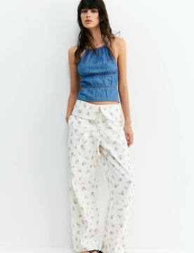 Pantaloni A Fiori Con Risvolto In Vita