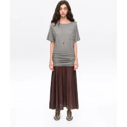 Vestido bimateria fruncido con vuelo
