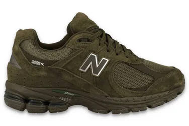 New - U 2002 RI - Sneaker - olive - Herren - Size: 42