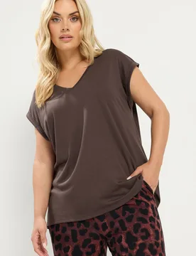 Women's V-Neck Basic T-Shirt in Chocolate Size: 22-24 - Chocolate - Size: 22-24 - Yours - FashionsVida