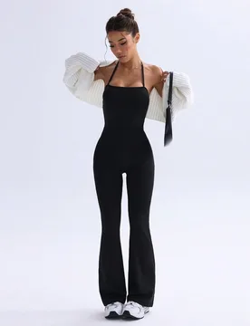 Mono de pierna ancha con cuello de corbata - Shein - FashionsVida