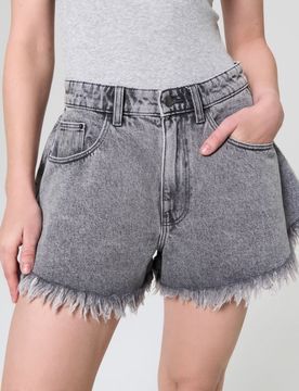 Bermuda in denim a vita alta con orlo sfilacciato - grigio