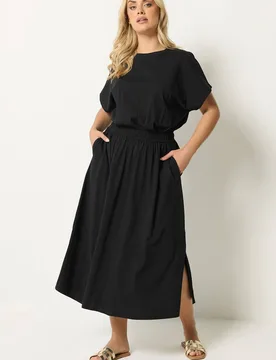 Women's Elasticated Waist Maxi Dress in Black Size: 30-32 - Black - Size: 30-32 - Yours - FashionsVida